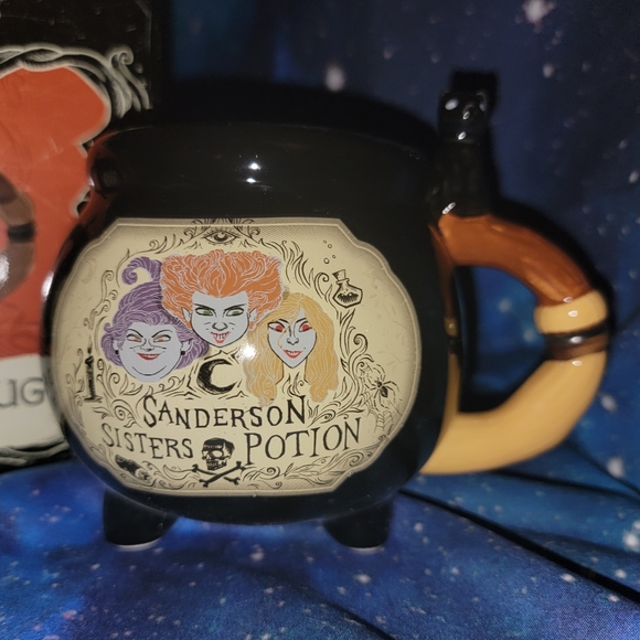 NEW Boxed Hocus Pocus Sculpted Cauldron MUG - Picture 8 of 12